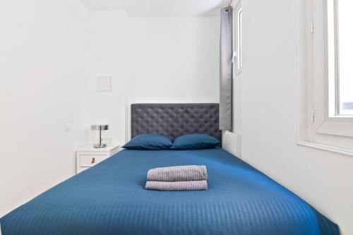 Place de la Concorde Luxurious Apartment 2BR-6P Free Netflix - image 14