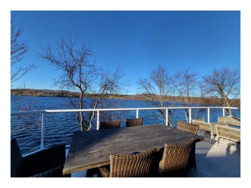 Lakefront Spa - Chez Bernard L'Hermite in Bernierville (QC)