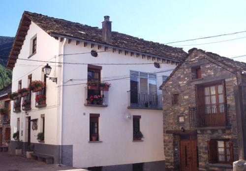  Casa Rural López Ordesa, Pension in Frajén