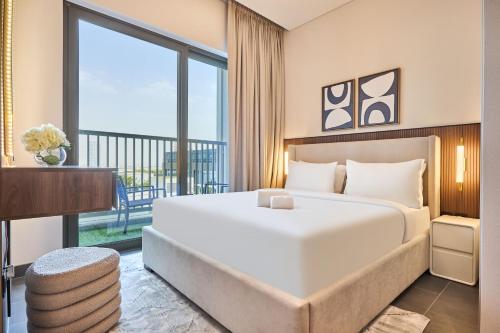 STAY BY LATINEM Luxury 1BR Holiday Home CC 0821 Near Downtown, Dubai (Foto 2)