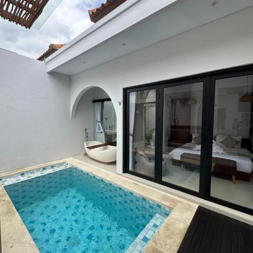 Maithala Villa & Living, Kuta