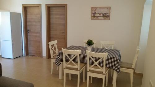 Rosa Apartments in Ist