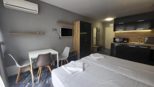 Marina Beach Apartments Pomorie in โพโมรี
