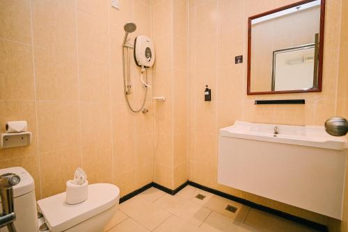 room detail thumbnail 2