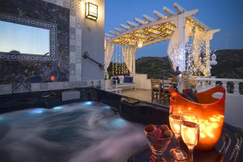 Джакузі, Vintage Villa in Geris