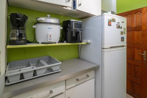 Kitchen, Residence Esses Duplex - Climatise in Les Abymes