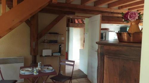 Konyha, Quiet spacious cottage in La Ferte-Frenel