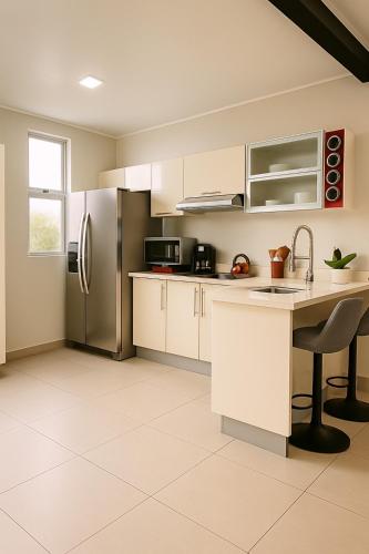 Costa Rica, San Jose, Pinares Luxe Apt Near Elite Clinics in Pinares