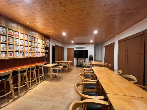 Shared lounge/TV area, 慢慢太魯閣民宿 Chillax Taroko B&B near Yanzihkou Trail (Swallow Grotto)