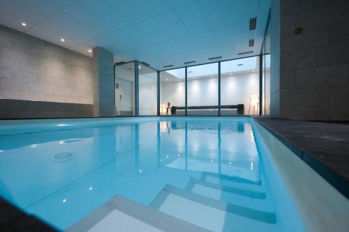 Swimming pool, Nemea Appart Hotel Residence So Cloud near Memorial National de la Prison de Montluc