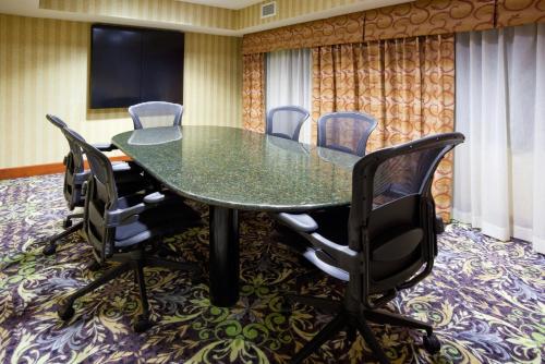 Staybridge Suites Mpls-Maple Grove/Arbor Lakes