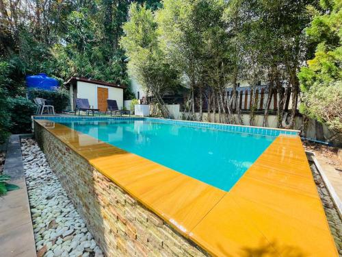 Kilátás, Private Pool Villa , 4BR, Fast WiFi, BBQ Garden in Dan Mai