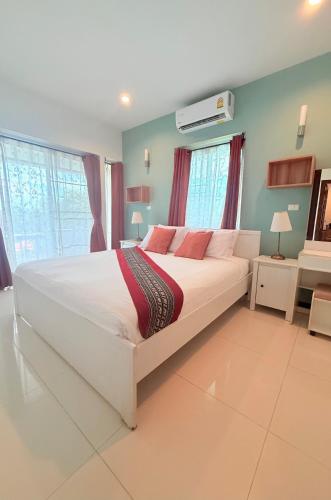 Private Pool Villa , 4BR, Fast WiFi, BBQ Garden in Dan Mai