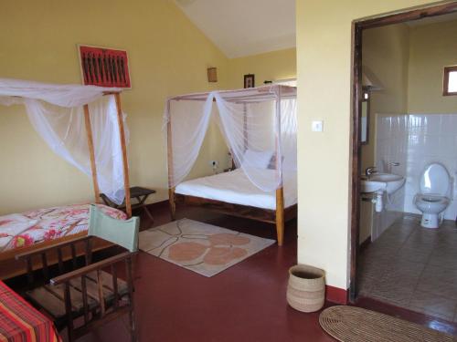 African Sunrise Lodge and Campsite in Mto Wa Mbu