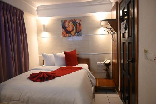 GRAND Hôtel Akwa (GRAND Hotel Akwa) in Douala