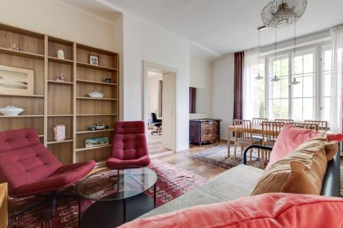 Large Garden Villa Suite Business-Leisure-Sports, Прага (фото 10)