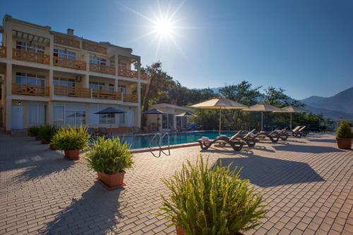 Berg Apartments - image 5