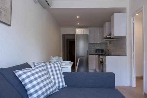 Flateli Roger 6 - image 6