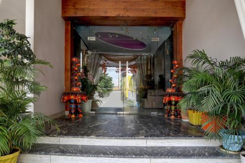 Ulaz, OYO Townhouse Hyderabad Gate IIT BHU Formerly RK Heights in Varanasi