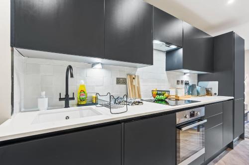 Stylish 1 Bed Flat by 53 Degrees Property in Birmingham City Centre, Birmingham (foto 8)