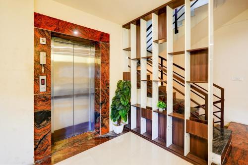 Lobby, Super Townhouse Oak Mahadevapura Opposite Phoenix Mall Formerly Grand Wilton Inn near VR Bengaluru