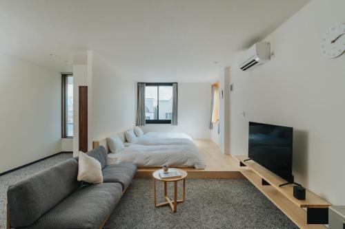 Four Seasons Home BY REINDEER