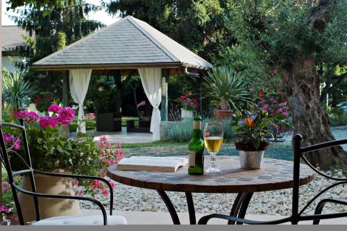 Logis Auberge Saint Simond - image 13