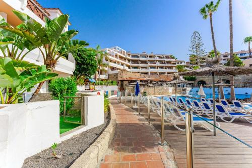 Brand new apartment in Park Albatros with pool view in San Miguel