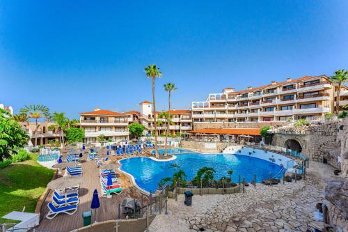 Brand new apartment in Park Albatros with pool view in San Miguel