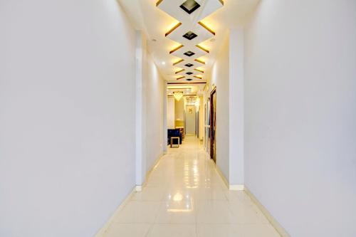 Super Townhouse Anisabad Near Mahavir Sansthan - 로비