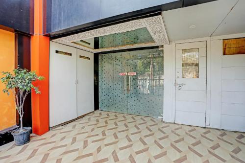 Bejárat, Super Hotel O Hyderabad Gate IIT BHU near Benares Hindu Egyetem