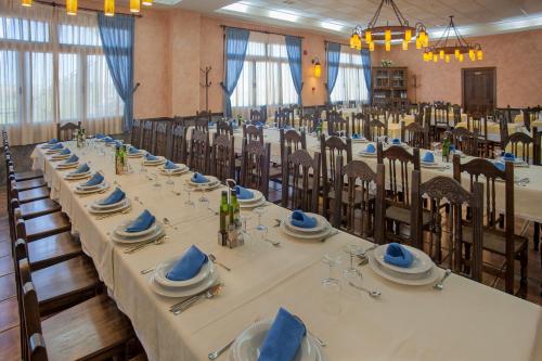 餐廳, 莫亞酒店 (Hotel Moya) in 翁魯比亞