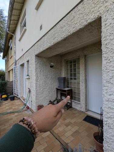 Chambre privee dans charmante maison cosy PISCINE in Alco