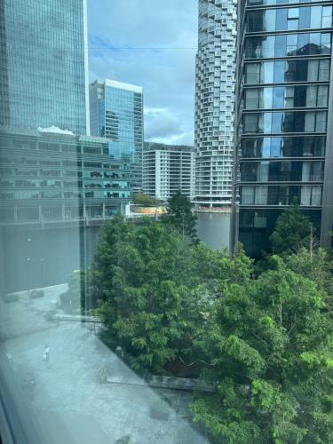 Canary Wharf-WOMEN Only-Private Double Room & Pool Gym, Londyn (zdjęcie 6)