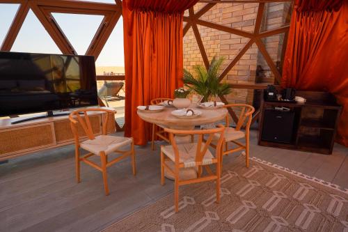 Al Marmoom Oasis Luxury Experiential Desert Domes, Dubai (photo 4)
