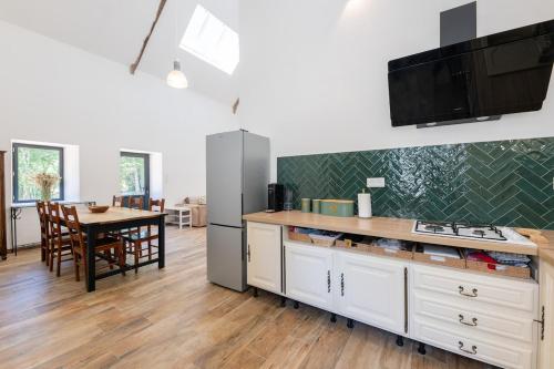 Konyha, Charme nature et grand espace in La Courtine