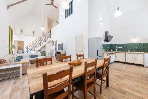 Konyha, Charme nature et grand espace in La Courtine