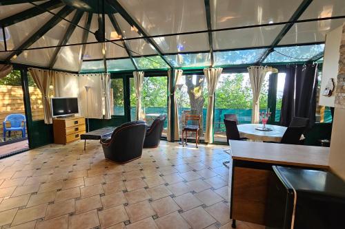Beautiful loft for 2 with lovely terrace in a quiet location in Meulan-en-Yvelines