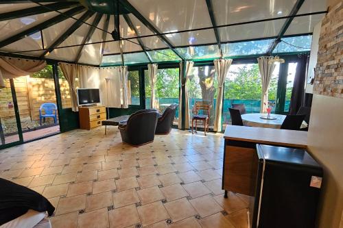 Beautiful loft for 2 with lovely terrace in a quiet location in Meulan-en-Yvelines