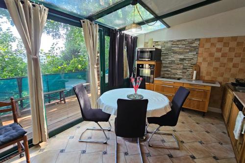 Beautiful loft for 2 with lovely terrace in a quiet location in Meulan-en-Yvelines