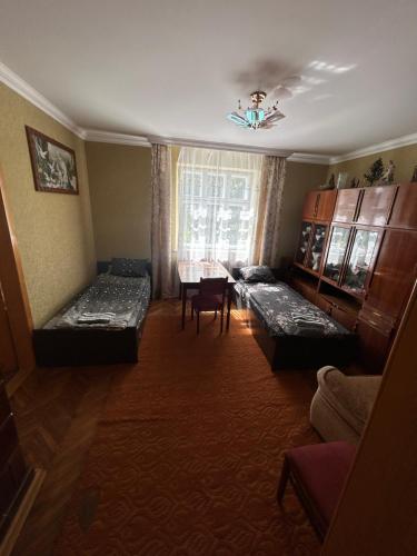 Будинок в Миколаєві 6 чол in Mykolaiv