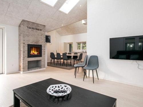 14 person holiday home in Løkken in ฮวอรุป คลิต