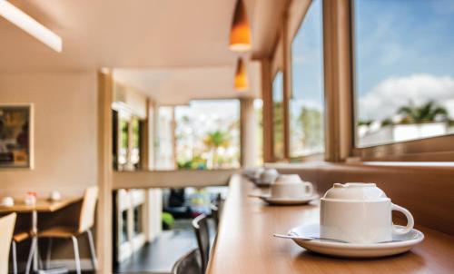 Photo - Sun1 O.r.tambo