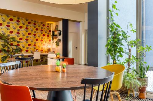 مطعم, Holiday Inn Express Mechelen City Centre By IHG in مركز مدينة ميشلين