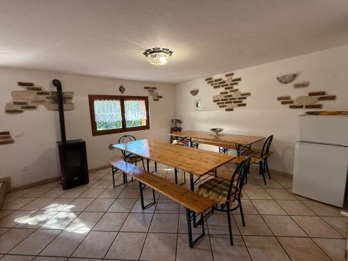 Val migi in มอนเตชิกการ์โด