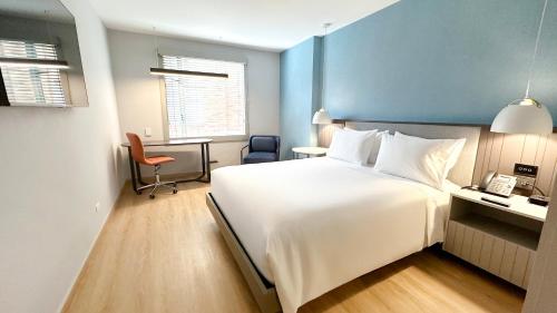 1 queen bed