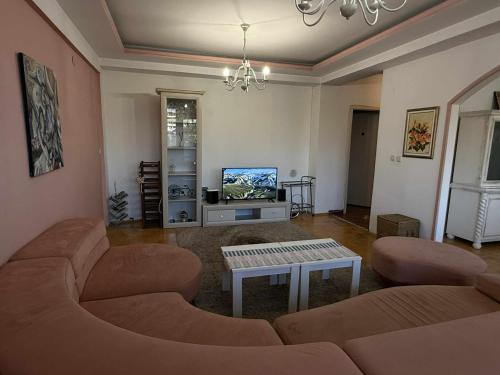 Lovely apartment in district Aerodrom In Skopje, Skopje (fotografie 6)
