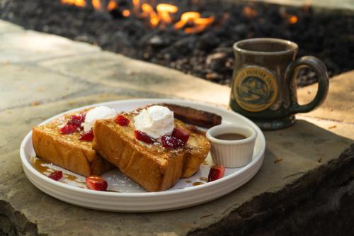 Huff House Inn and Cabins in Jackson, USA