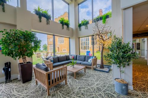 ผับ/เลาจน์, Ashorne Hill Leamington Spa in วาร์วิคก์ไชร์