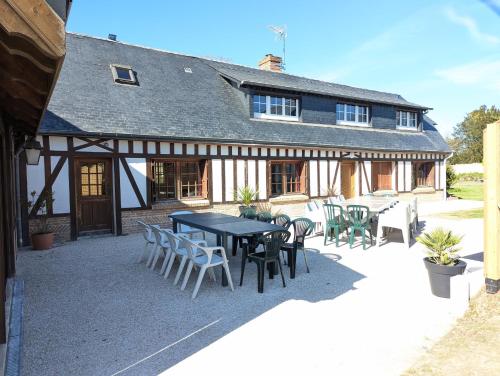 Le Moment Normand in Saint-Sauveur-d'Emalleville